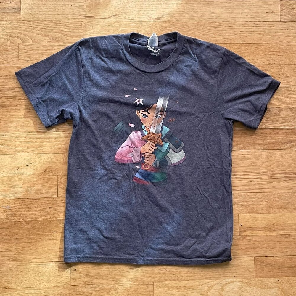 Warrior/Princess Mulan T-Shirt - size L